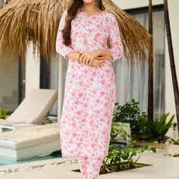 Navlik Women Floral Printed Round Neck Kurta with Trousers & Dupatta-picture-38