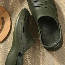 Smoothlite Men Lightweight Rubber Clogs-17