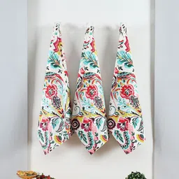 Ratan Cart 3Pcs White & Pink Printed Cotton Kitchen Towels-54
