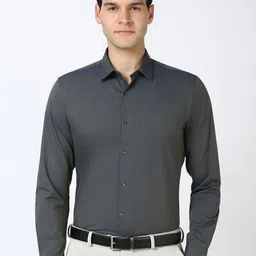 Peter England Men Spread Collar Solid Cotton Slim Fit Formal Shirt-picture-10