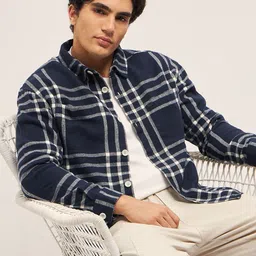 THE BEAR HOUSE Men Spread Collar Tartan Checked Cotton Relaxed Fit Casual Shirt-image-46