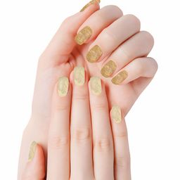 glamfam Glam Fam Set Of 2 Luxe Nail Lacquer- 12 ml Each- Shade- 46 & 54 image 3