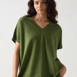 FEMMELLA Self Design V-Neck Drop Shoulder Sleeves T-shirt-picture-18
