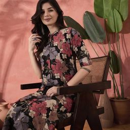 Sangria Black Floral Printed High Slit Mandarin Collar Roll-Up Sleeves A-line Kurta-image-31