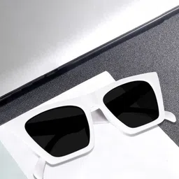 LEGEND EYEWEAR Unisex Square Sunglasses with UV Protected Lens SGLHBHYVTQV8VT7N-0