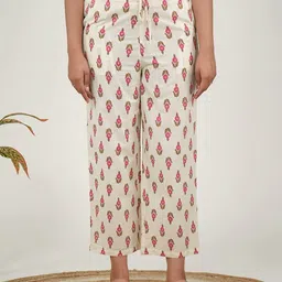Aramya Floral Printed Mid Rise Trouser-picture-16