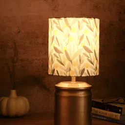green girgit Gold-Toned Printed Metal Cylindrical Shaped Table Lamp-25