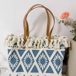 LULU & SKY Geometric Oversized Bucket Handheld Bag with Cut Work-image-89