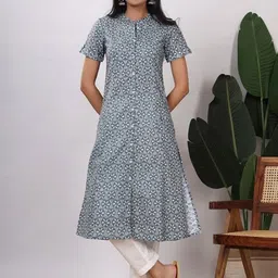 Chandbaali Floral Printed Mirror Work Straight Kurta-image-90