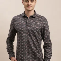 Turtle Men Relaxed Slim Fit Opaque Printed Casual Shirt-image-77