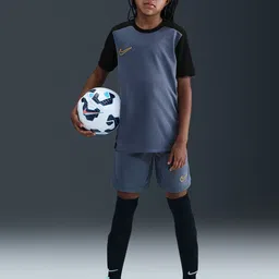Nike Academy Older Kids' Dri-FIT Football T-shirt-picture-32