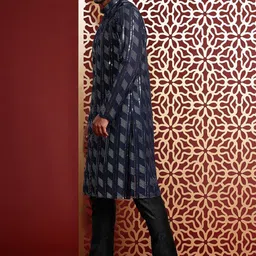 MANQ Men Sequinned Georgette Kurta image 3