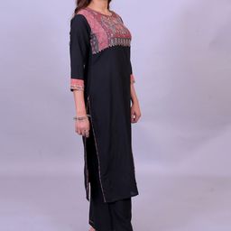 ADAA JAIPUR Ethnic Motifs Yoke Design Kurta With Trousers & Dupatta image 5