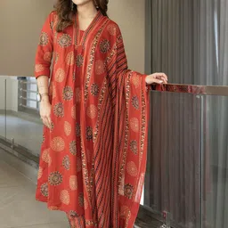 Arayna Women Floral Printed Regular Pure Cotton Kurta with Palazzos & With Dupatta-picture-50