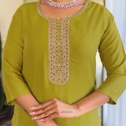 Moda Rapido Floral Yoke Design Notch Neck Sequinned Straight Kurta With Trousers & Dupatta image 5