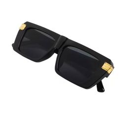 Arzonai Unisex Black Lens & Black Wayfarer Sunglasses with UV Protected Lens-picture-34
