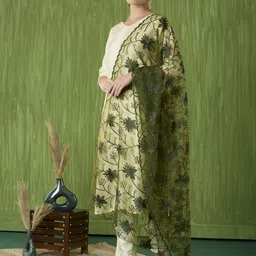 Dupatta Bazaar Embroidered Dupatta with Thread Work image 3