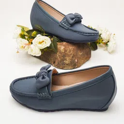 Try Me Women Loafers With Bow-57