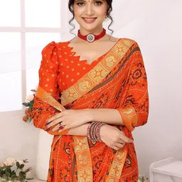 KALINI Abstract Printed Zari Saree With Zari Border image 5
