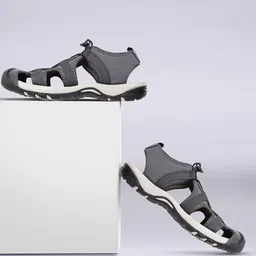 The Roadster Lifestyle Co. Men Textured Sports Sandals-picture-55