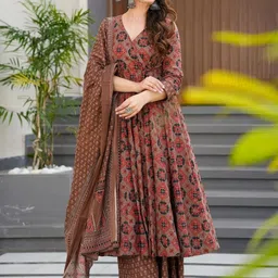 Wedani Women Ethnic Motifs Printed Angrakha Kurta Set With Dupatta-picture-22