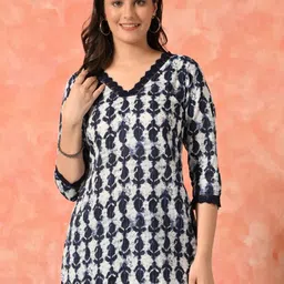 Sangria Paisley Printed Cotton Lace Inserts Tunic-picture-40