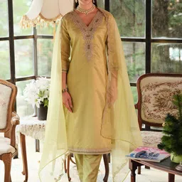 Indo Era Women Ethnic Motifs Embroidered Kurta with Trousers & With Dupatta Kurta Sets-image-71