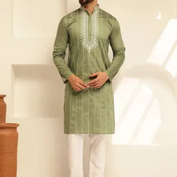 SOJANYA Men Embroidered Thread Work Kurta-image-79
