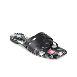 Mochi Printed Block Heel Sandals image 5