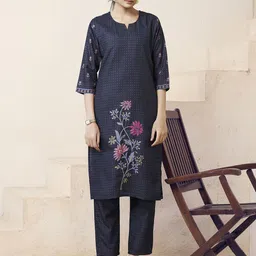 Peach Petals Women Floral Embroidered Daily Pure Cotton Straight Kurta-picture-42