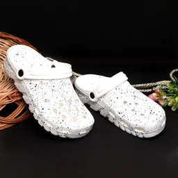 DRACKFOOT Men Printed Clogs-picture-40