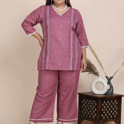 Bani Women Embroidered Plus Size V-Neck Casual Tunic With Trouser Co-Ords-picture-8