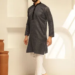 SOJANYA Men Embroidered Regular Thread Work Kurta with Pyjamas image 4