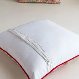 Clasiko Cream-Coloured & Red Set of 2 Floral Square Cushion Covers image 4