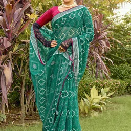 LeeliPeeri Designer Printed Saree With Contrast Blouse Piece-image-31