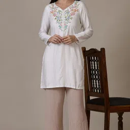AURELIA Floral Embroidered Straight Kurta-picture-17