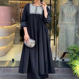 KERI PERRY Women Embroidered Thread Work Kurta with Palazzos-picture-37