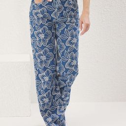 Trendyol Women Printed Regular Fit Mid-Rise Highly Distressed Jeans-image-1