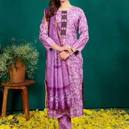 ARADHNA Women Floral Printed Regular Patchwork Kurta with Trousers & With Dupatta-4