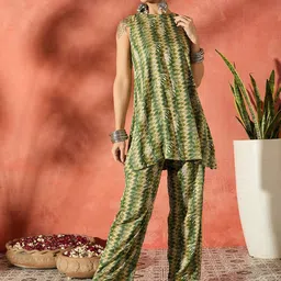 InWeave Women Abstract Printed Kurti With Trousers-41