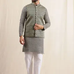 Anouk Ethnic Motifs Embroidered Sequnnied Pure Cotton Kurta With Pyjamas & Nehru Jacket-image-49