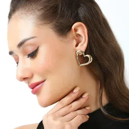 DressBerry Set Of 2 Gold-Plated Heart Shaped Studs image 5