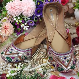 Fulkari Women Embellished Ethnic Mojaris Flats-image-101