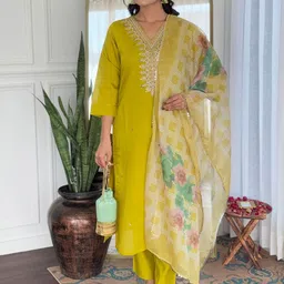 CANBIA Women Floral Embroidered Kurta with Trousers & Dupatta-image-39
