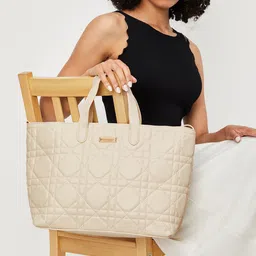 max Oversized Structured Handheld Bag with Quilted-picture-15