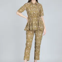 ANANDITA Women Floral Printed Regular Pure Cotton Kurti with Trousers-48
