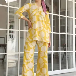 Jade & Julie Printed V-Neck Tunic With Trousers Co-Ords-picture-47