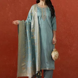 QSH Women Ethnic Motifs Embroidered Kurta with Trousers & Dupatta-46