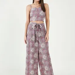 Bitterlime Printed Top & Palazzo Co-Ords-image-50