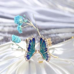 DressBerry Blue Gold-Plated Artificial Stones Studded Contemporary Shaped Studs-33
